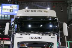 庆铃 五十铃巨咖VC66 2020版 520马力 6X4 AMT自动挡牵引车(国六)
