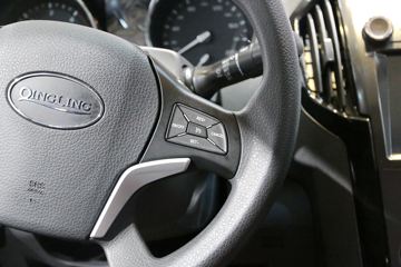 ������ʮ�� �￧TAGA �˶��� 3.0T���� 131���� ���� ˫��Ƥ��ͼƬ