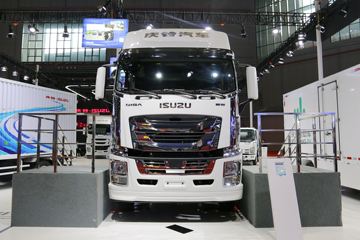 庆铃 五十铃巨咖VC66 2020版 520马力 6X4 AMT自动挡牵引车(国六)