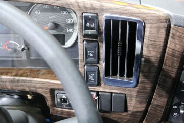 ���� ��ʮ��޿�VC66 2020�� 520���� 6X4 AMT�Զ���ǣ����(����)ͼƬ