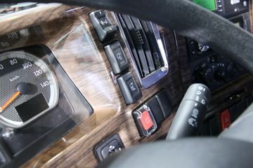 ���� ��ʮ��޿�VC66 2020�� 520���� 6X4 AMT�Զ���ǣ����(����)ͼƬ