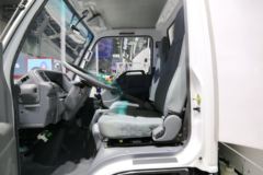 庆铃 五十铃EV100 4.5T 4.25米单排纯电动厢式轻卡(续航330)(QL5041XXYBEVECCA1)96.77kWh