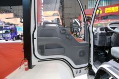 庆铃 五十铃EV100 4.5T 4.25米单排纯电动厢式轻卡(续航330)(QL5041XXYBEVECCA1)96.77kWh