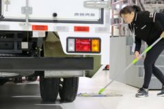 庆铃 五十铃EV100 4.5T 4.25米单排纯电动厢式轻卡(续航330)(QL5041XXYBEVECCA1)96.77kWh