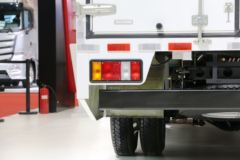 庆铃 五十铃EV100 4.5T 4.25米单排纯电动厢式轻卡(续航330)(QL5041XXYBEVECCA1)96.77kWh