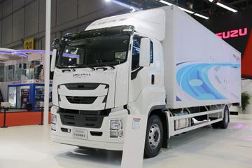 庆铃 FVR重卡 408马力 4X2 厢式载货车