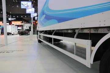 ���� FVR�ؿ� 408���� 4X2 ��ʽ�ػ���ͼƬ