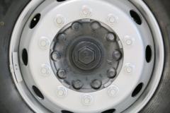 庆铃 FVR重卡 408马力 4X2 厢式载货车