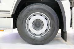 庆铃 FVR重卡 408马力 4X2 厢式载货车