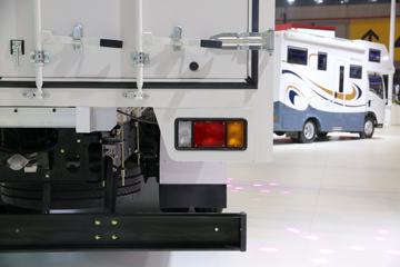 ���� FVR�ؿ� 408���� 4X2 ��ʽ�ػ���ͼƬ