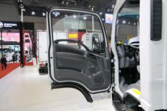 庆铃 五十铃EVK100 7.3T 单排纯电动环卫垃圾车(三力牌)(CGJ5070ZYSBEV)