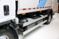 庆铃 五十铃EVK100 7.3T 单排纯电动环卫垃圾车(三力牌)(CGJ5070ZYSBEV)