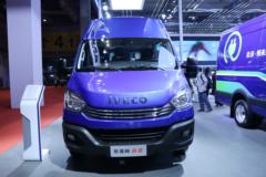 南京依维柯 欧胜M1 F1C 146马力 3.0T 8AT高顶多功能客车 南京依维柯 欧胜M1 F1C 146马力 3.0T 8AT高顶多功能客车