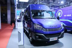 南京依维柯 欧胜M1 F1C 146马力 3.0T 8AT高顶多功能客车 南京依维柯 欧胜M1 F1C 146马力 3.0T 8AT高顶多功能客车