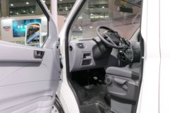 上汽大通 V80 Plus 傲运通 2.0T柴油 139马力 自动挡商务车(国六)