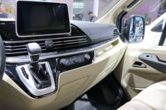 上汽大通 V90 商杰版 218马力 7座 手动 长轴距商务车