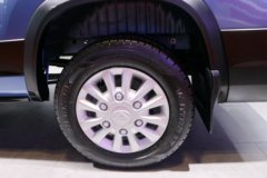 上汽大通 V90 商杰版 218马力 7座 手动 长轴距商务车