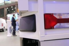 上汽跃进 超越EC500i 10T 5.2米单排纯电动智能城市物流车207.5kWh