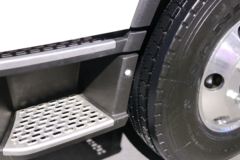 上汽跃进 超越EC500i 10T 5.2米单排纯电动智能城市物流车207.5kWh
