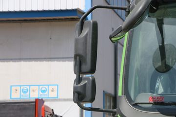  ³M3 220 6X2 5.2ж(LZ3250M3CB)ͼƬ