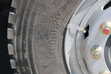  ³M3 220 6X2 5.2ж(LZ3250M3CB)ͼƬ