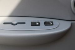 东风 多利卡D6-L 2018款 平原版 130马力 3.8米排半栏板轻卡(EQ1041L8BDB)