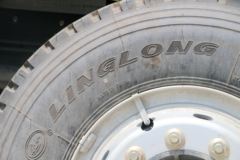 东风柳汽 乘龙H5 330马力 8X4 6.8米自卸车(LZ3313H5FB)