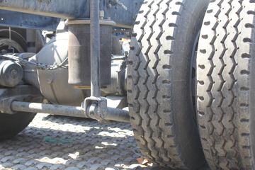 �ൺ��� JH6 460���� 8X4 9.4����س�ͼƬ