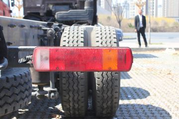 �ൺ��� JH6 460���� 8X4 9.4����س�ͼƬ