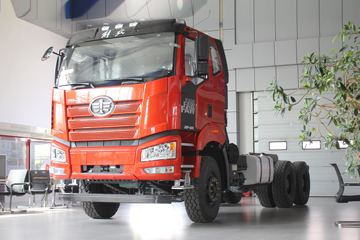 一汽解放 J6P重卡 420马力 6X4 6.2米自卸车(CA3250P66K2L2T1A1E5)外观图片