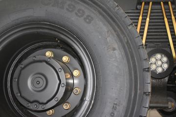 һ����� J6P�ؿ� 420���� 6X4 6.4����ж������(CA3250P66K2L2BT1A1E5)ͼƬ