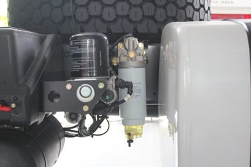 һ����� J6P�ؿ� 420���� 6X4 6.4����ж������(CA3250P66K2L2BT1A1E5)ͼƬ