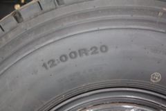 一汽解放 J6P重卡 420马力 6X4 6.4米自卸车底盘(CA3250P66K2L2BT1A1E5)