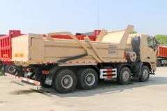 联合卡车 U340重卡 340马力 8X4 5.6米LNG自卸车(QCC3312N656)
