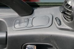联合卡车 U340重卡 340马力 8X4 5.6米LNG自卸车(QCC3312N656)