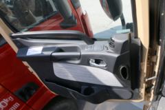 联合卡车 U340重卡 340马力 8X4 5.6米LNG自卸车(QCC3312N656)