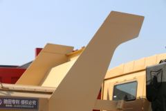 联合卡车 U340重卡 340马力 8X4 5.6米LNG自卸车(QCC3312N656)