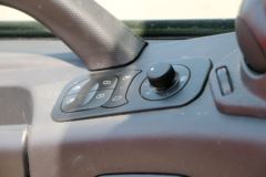 联合卡车 U390 390马力 8X4 8.6米自卸车(QCC3312D656-3)