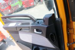 联合卡车 U390 390马力 8X4 8.6米自卸车(QCC3312D656-3)