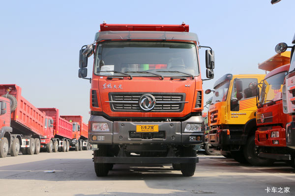 东风商用车 天龙KC重卡 385马力 8X4 6.8米自卸车(3400轴距)(DFH3310A1)
