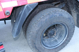 风驰&nbsp;载货车底盘                                                图片