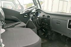 跃进 小福星S50Q 1.5L 110马力 汽油 3.65米单排栏板小卡(SH1032PEGBNZ2)