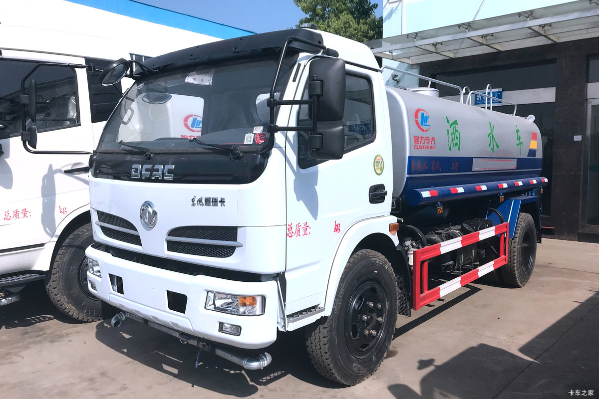 东风 福瑞卡F4 143马力 4X2 洒水车(程力威牌)