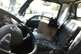 东风福瑞卡底盘&nbsp;洒水车/喷洒车驾驶室图片