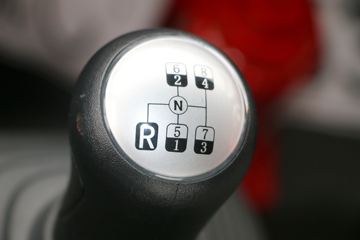 �������ó� ���KR 230���� 4X2 6.75�������ػ���(DFH1180E3)ͼƬ