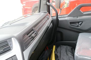 �������ó� ���KR 230���� 4X2 6.75�������ػ���(DFH1180E3)ͼƬ