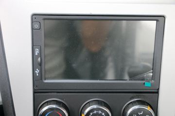 �������ó� ���KR 230���� 4X2 6.75�������ػ���(DFH1180E3)ͼƬ