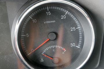 �������ó� ���KR 230���� 4X2 6.75�������ػ���(DFH1180E3)ͼƬ