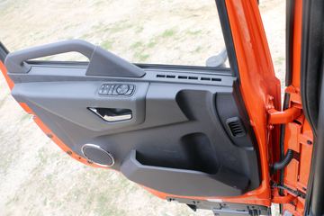 �������ó� ���KR 230���� 4X2 6.75�������ػ���(DFH1180E3)ͼƬ