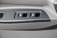 东风新疆 拓行D1 160马力 4X2载货车底盘(EQ1180GD5DJ1)